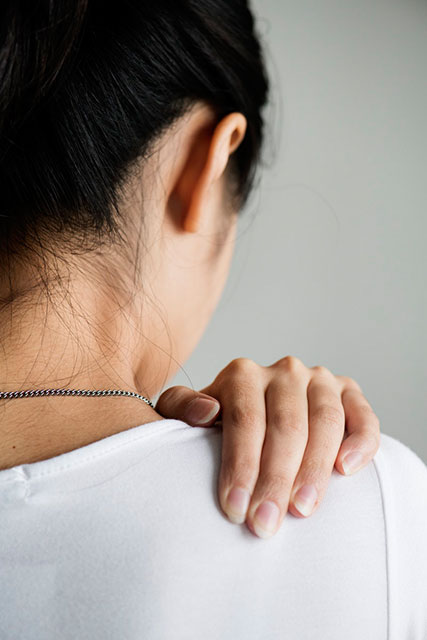 Mit Bioresonanz können Sie Rückenschmerzen bekämpfen